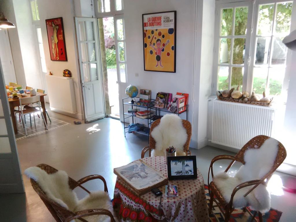 Bed and Breakfast La Bonne Ecole Les Landes-Genusson Экстерьер фото