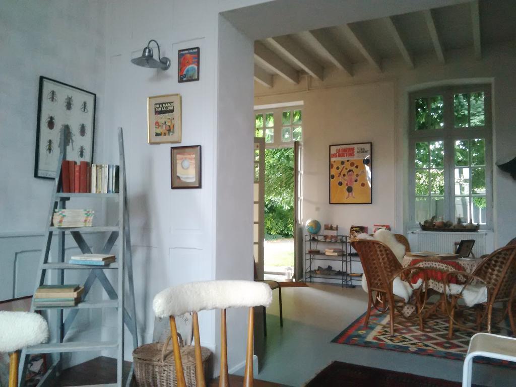 Bed and Breakfast La Bonne Ecole Les Landes-Genusson Экстерьер фото