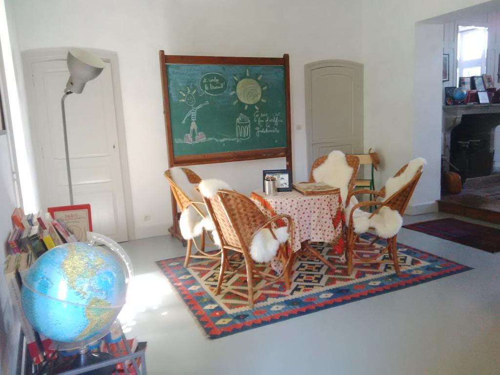 Bed and Breakfast La Bonne Ecole Les Landes-Genusson Экстерьер фото